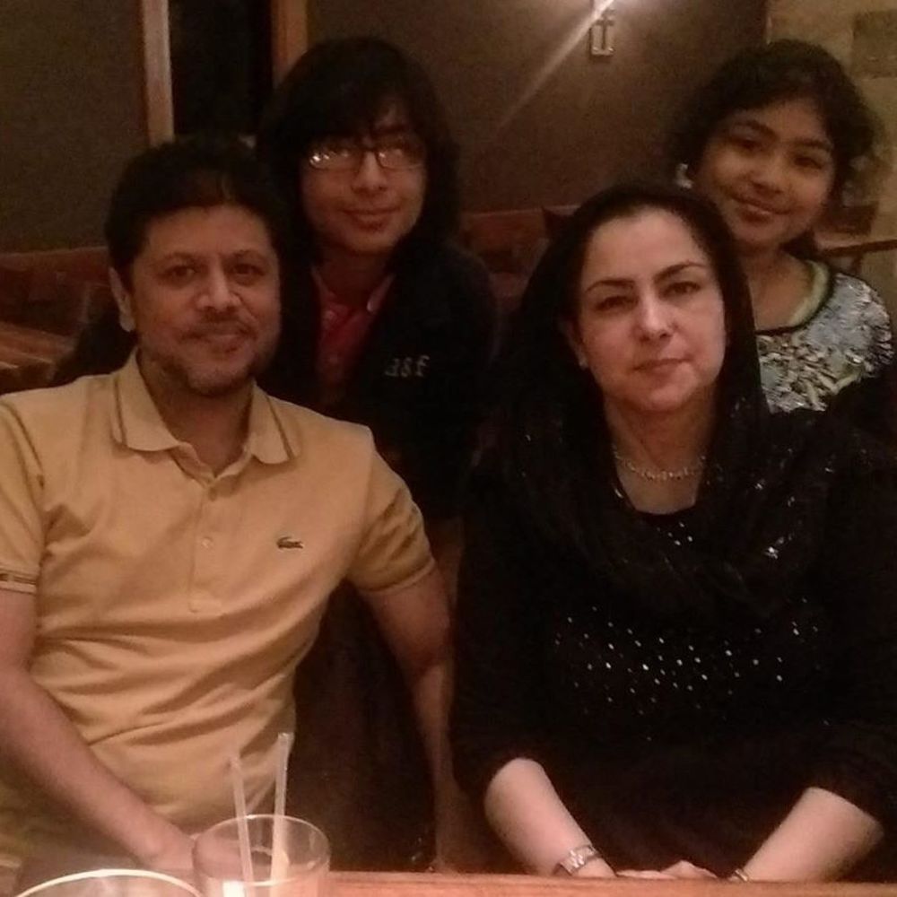 Meet your Posher, Saima